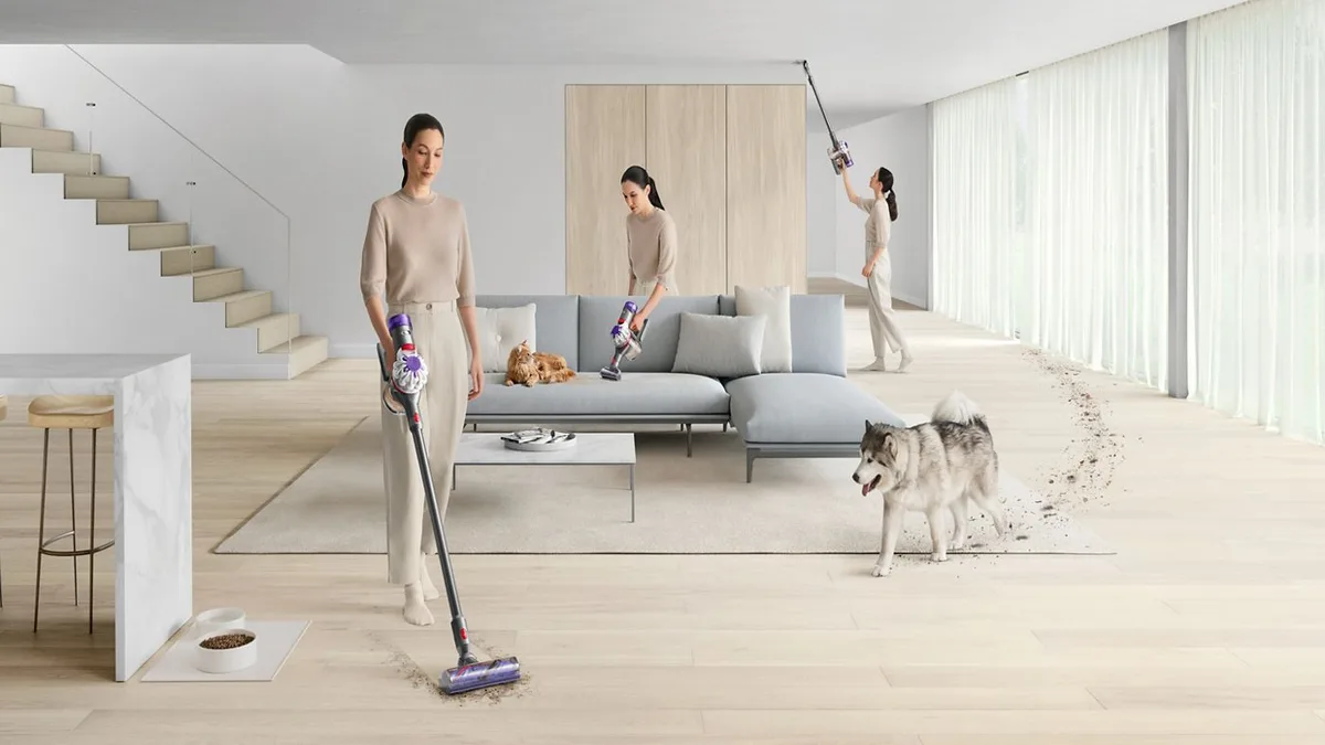 Dyson V8 Advanced Cordless Vacuum — Image 4