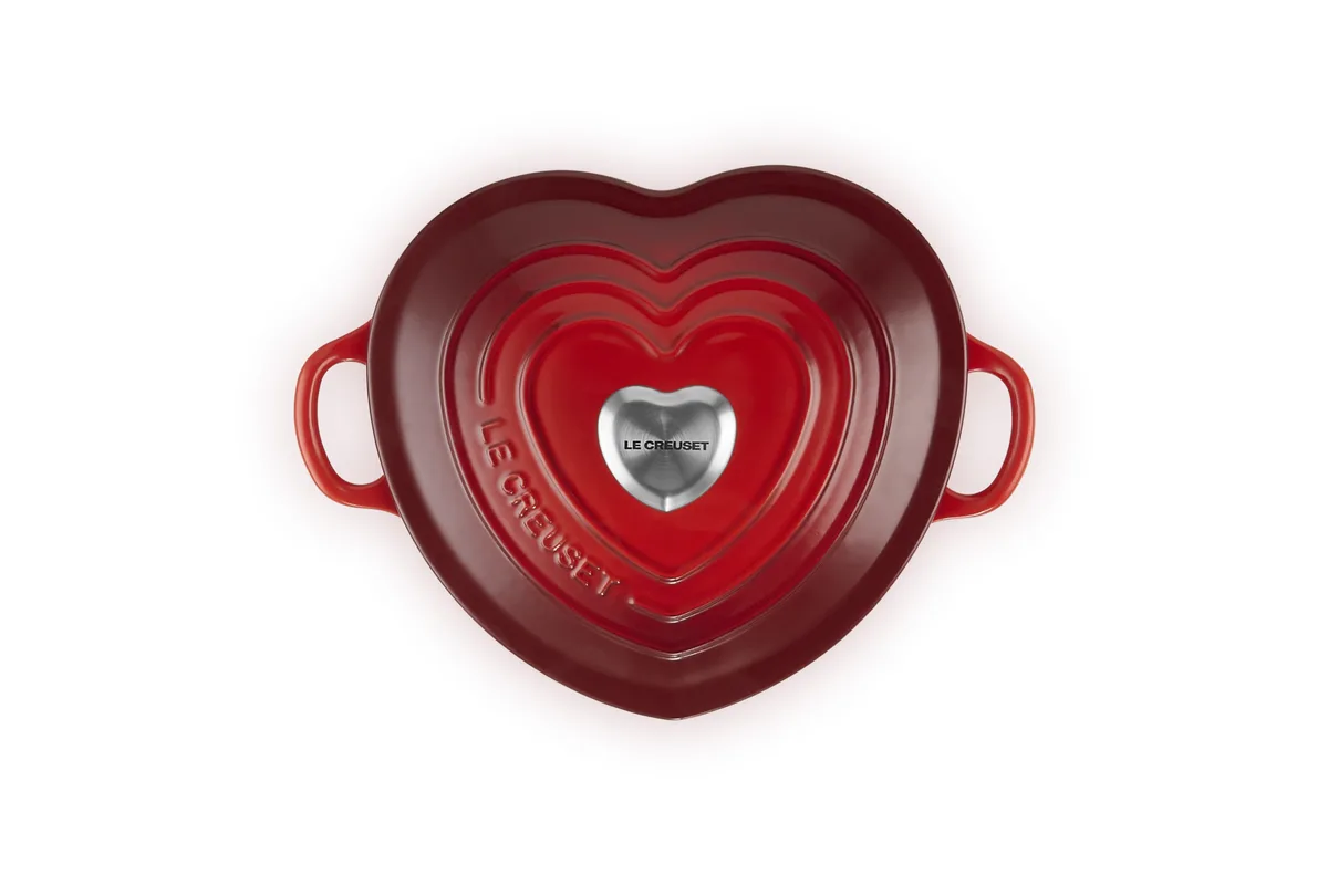 Le Creuset Heart Casserole in Enamelled Cast Iron with Heart Knob — Image 4